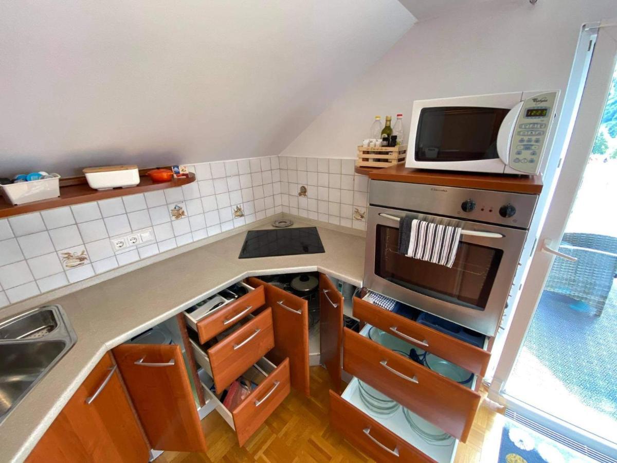 Apartment Kranj - Huge Terrace, Free P, Wi - Fi, Ac Kültér fotó